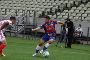 Osvaldo não teve muitas oportunidades no Fortaleza em 2021