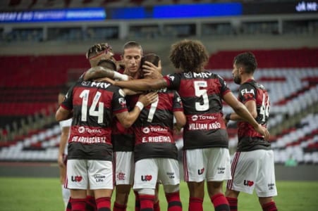 Estudo internacional coloca quatro jogadores do Flamengo e três do