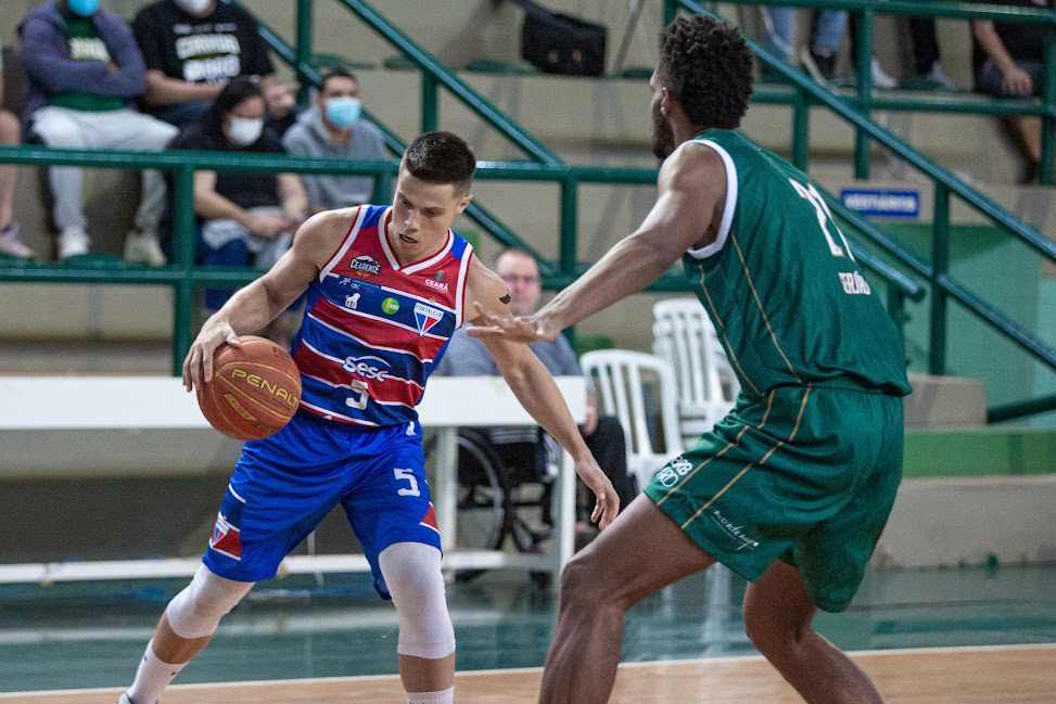 Rosseto foi um dos destaque do Fortaleza Basquete Cearense