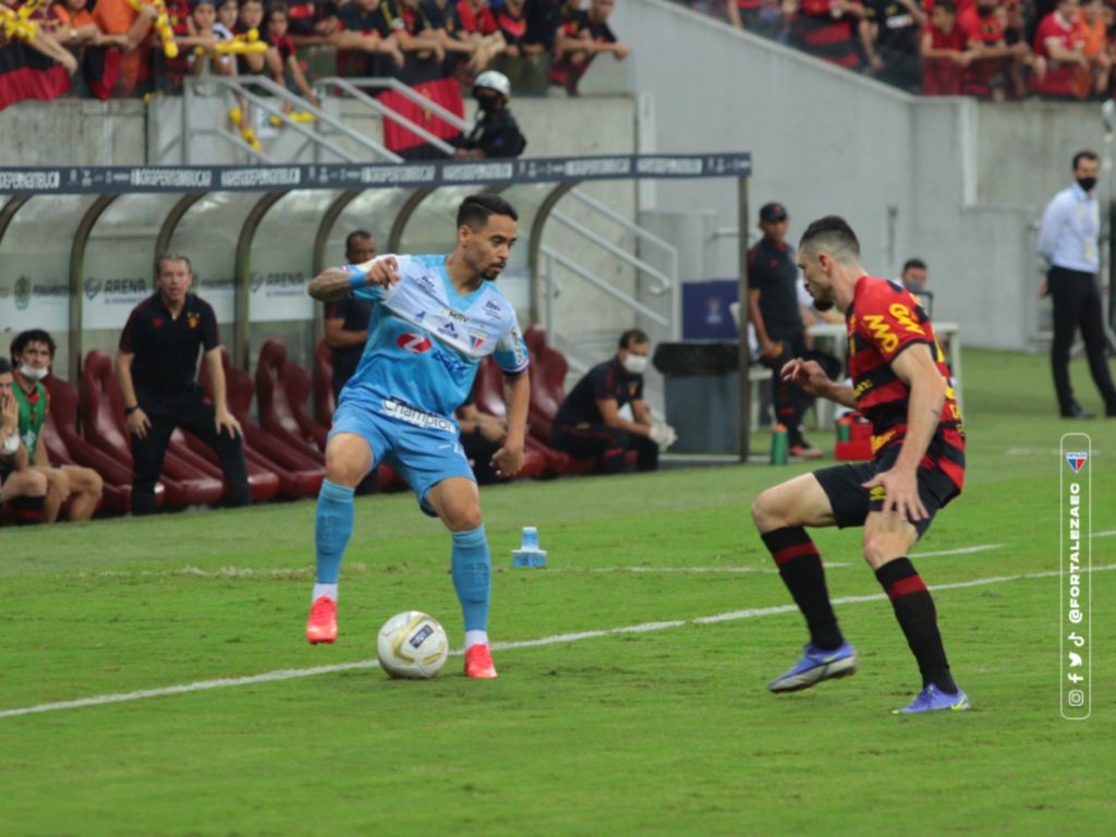 Em jogo emocionante, Fortaleza e Sport empatam na ida da final do Nordestão