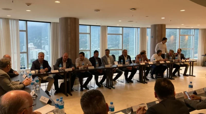 Fortaleza e mais 25 clubes voltaram a se reunir para discutir contraproposta à Liga Brasileira. Foto: Divulgação