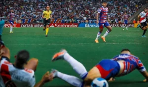 Conmebol definiu a arbitragem do jogo decisivo do Fortaleza diante do Colo-Colo na Libertadores. Foto: Xandy Rodrigues/XR9