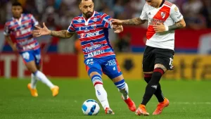 Fortaleza e River Plate empataram em 1 a 1 na Arena Castelão. Foto: Thiago Gadelha / SVM
