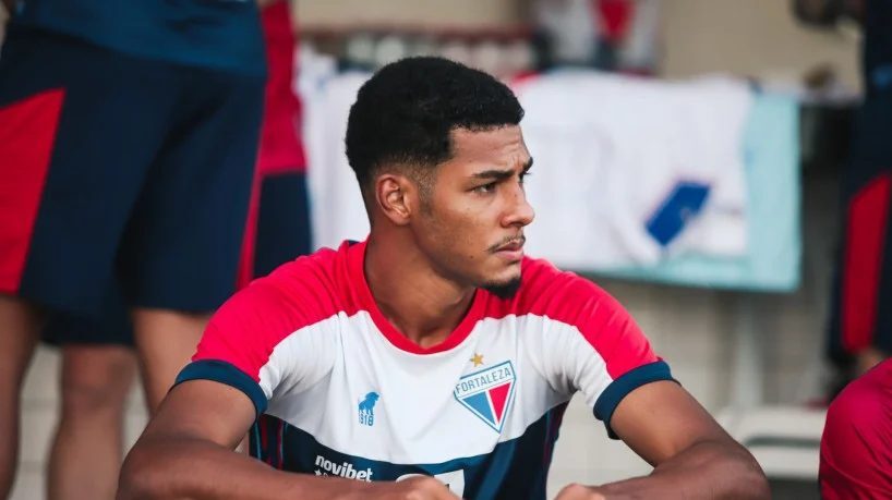 Fortaleza Alix Vinícius