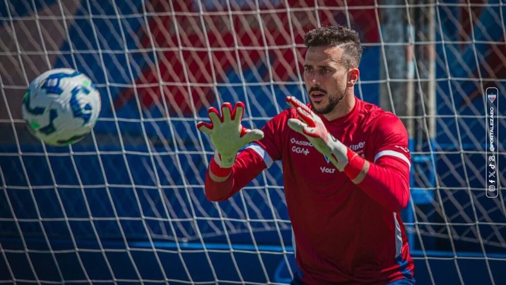 Fortaleza Helton Leite